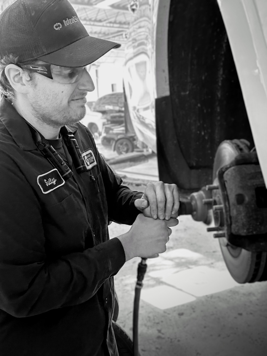 Sully, Technician at Barrie AutoCare Centre